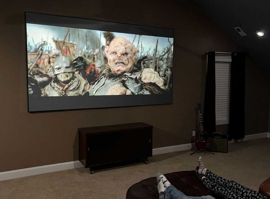 Aeon CineGrey 4D AT Acoustically Transparent Fixed Screen