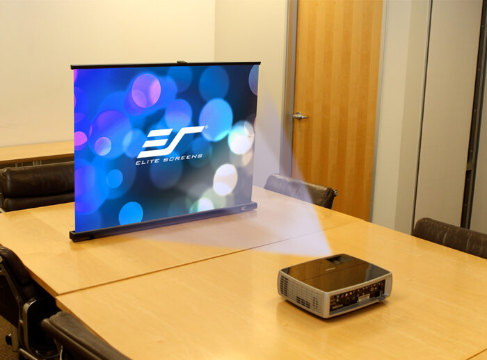 PicoScreen_meetingRoom02_Projection PicoScreen™ Series Projection Example